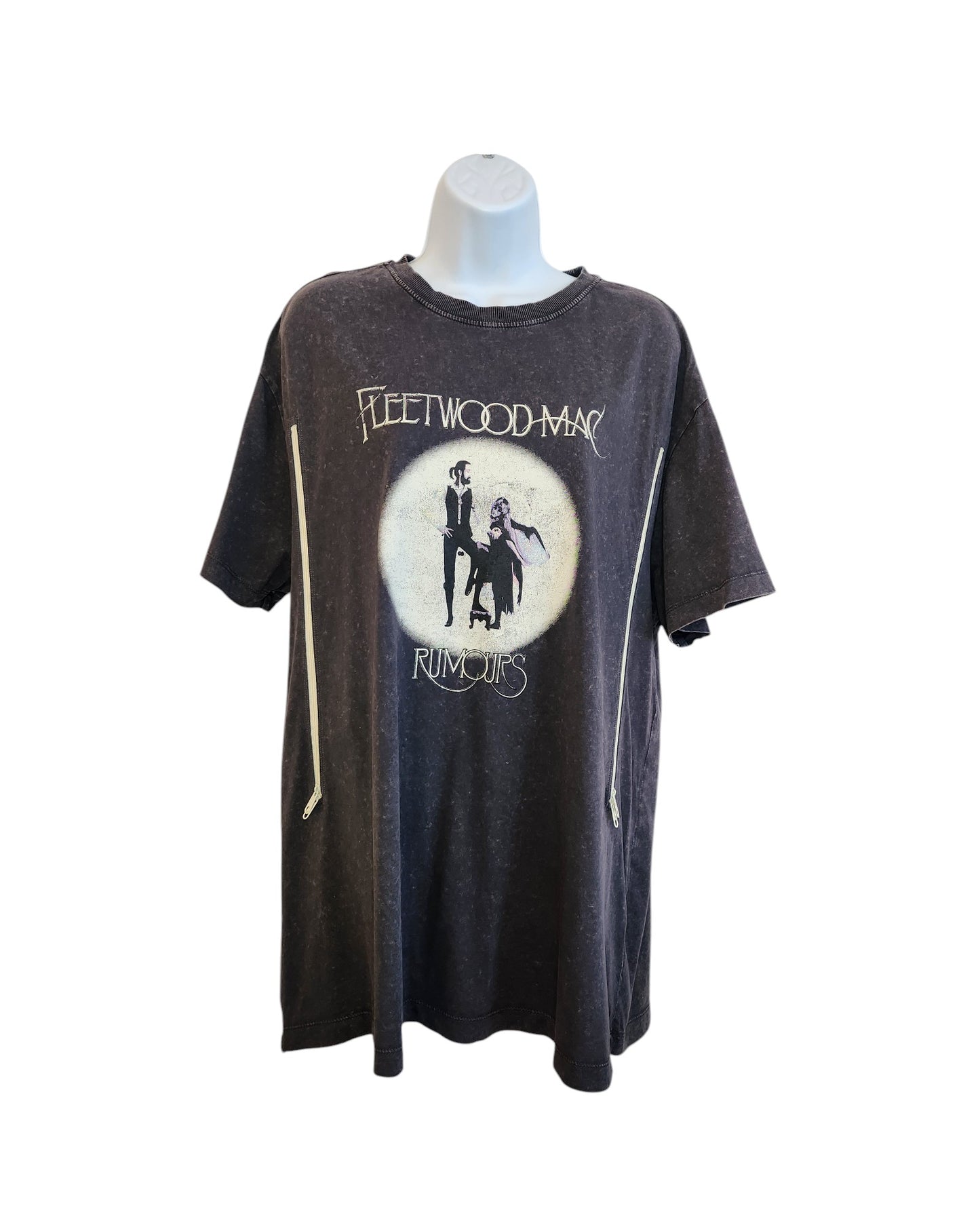 This upcycled breastfeeding & pumping T-shirt by touched out mama features a classic Fleetwood Mac Rumours graphic with silhouettes. Made from upcycled clothing, it has a worn vintage look, central white text and imagery, offering an eco-friendly fashion choice. Size UK16.
