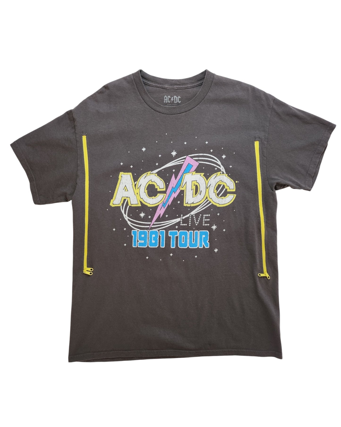This upcycled XL grey AC/DC tour t-shirt from touched out mamas preloved collection features a vibrant rock and roll design, making it a perfect vintage aesthetic for any fan.