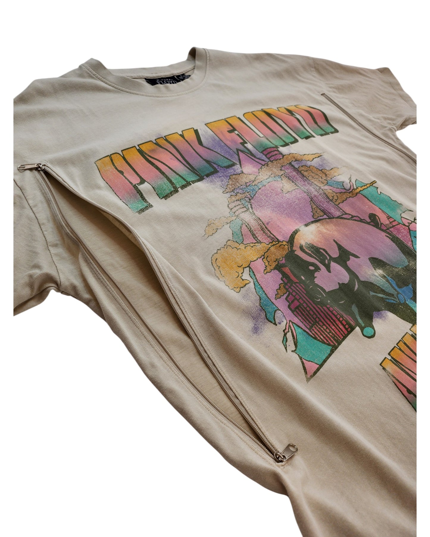 The Upcycled Breastfeeding & Pumping Cream Pink Floyd T-Shirt (S, UK10/12) by Primark features colorful graphics and a diagonal hem-to-collar zipper—blending preloved style with nursing and pumping-friendly practicality.