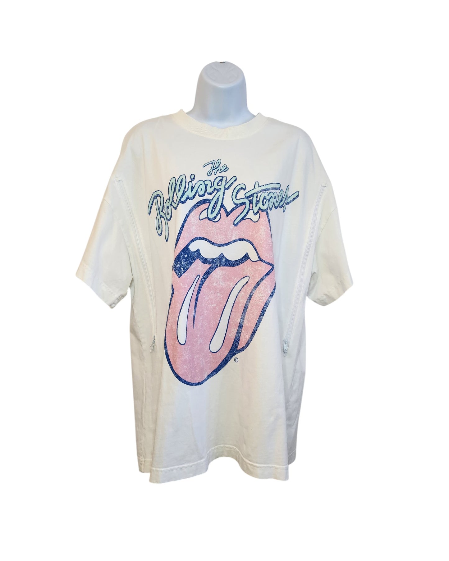 Displayed on a mannequin, this upcycled H&M White/Blue Rolling Stones Band T-shirt (size L) features the iconic tongue and lips logo and stylized text. Designed for breastfeeding and pumping, it offers unique style with an eco-friendly touch.