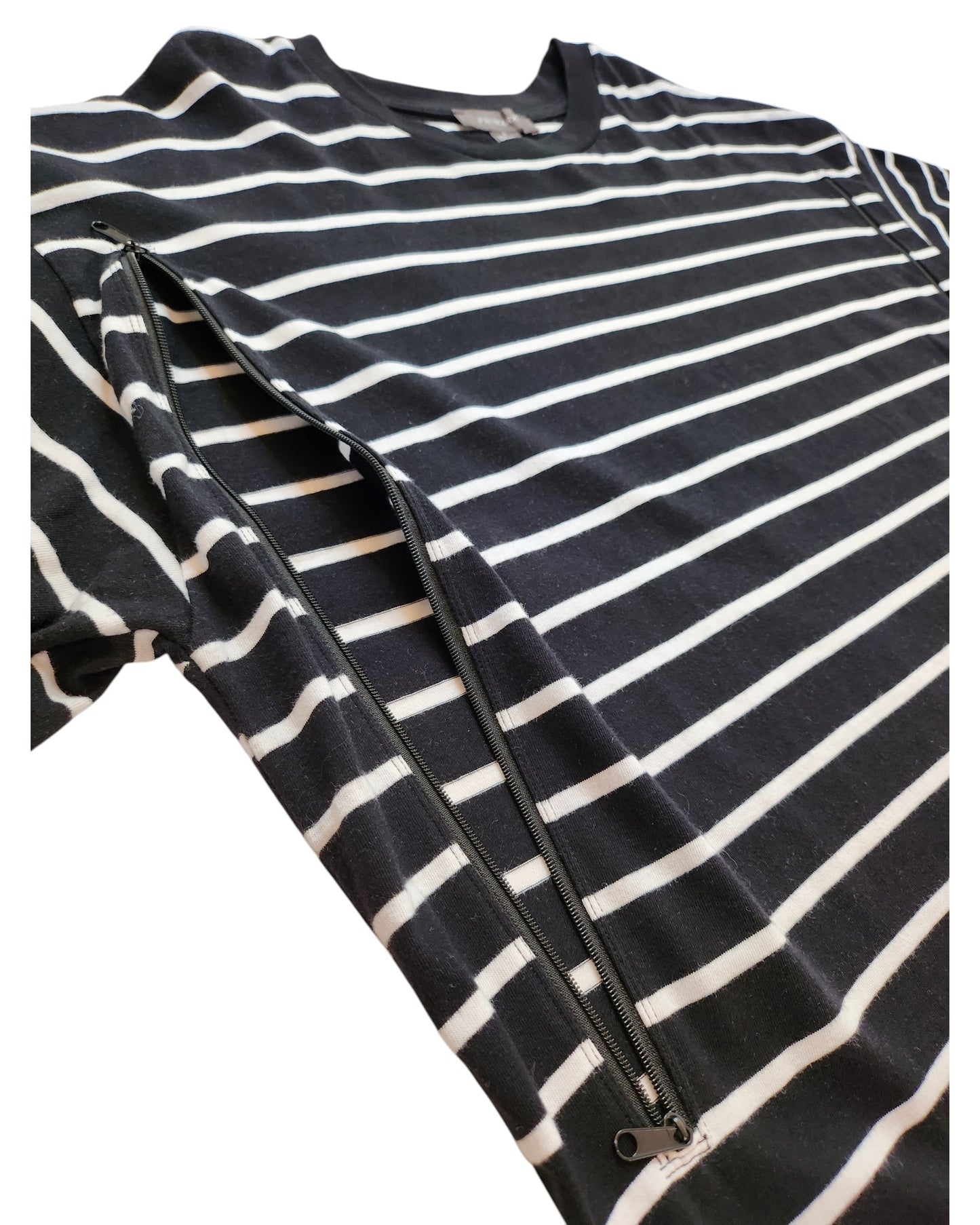 The Primark Upcycled Breastfeeding & Pumping Black/White Stripe t-shirt (size L, UK14/16) features a diagonal zipper for easy nursing and pumping, and is made from eco-friendly materials.