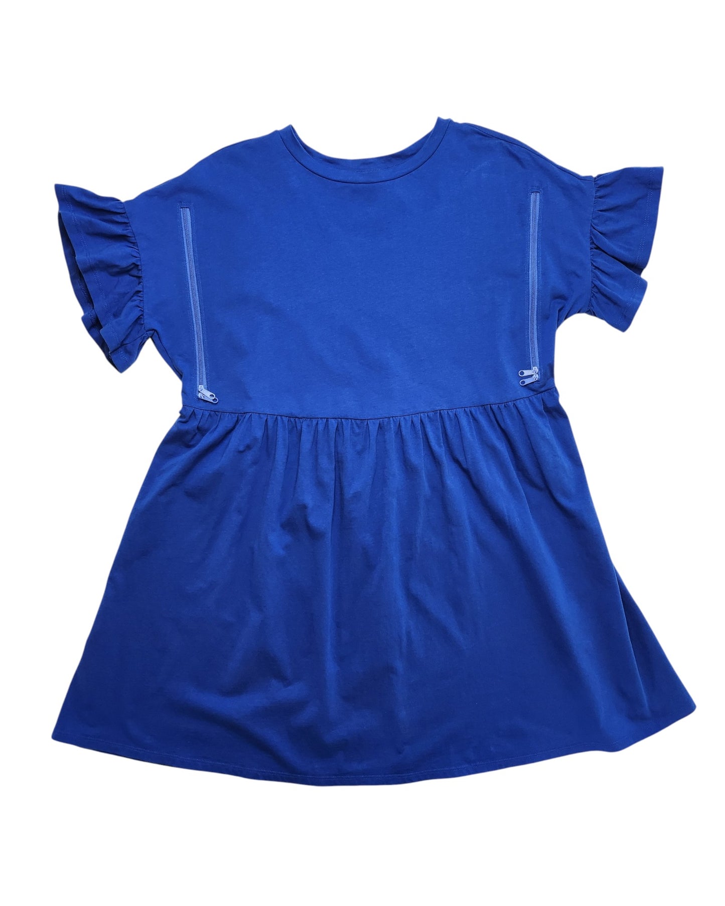 The New Look Upcycled Breastfeeding & Pumping Short Blue T-shirt Dress UK10 features ruffled short sleeves, a gathered waist, and two front zippers from shoulder to waist for easy nursing access, made from preloved fabric.