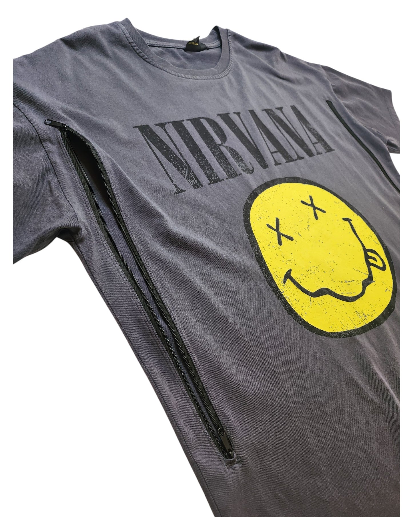 This upcycled Primark Nirvana t-shirt (UK10/12) features a yellow smiley face, black band logo, and a discreet side zipper for breastfeeding or pumping.