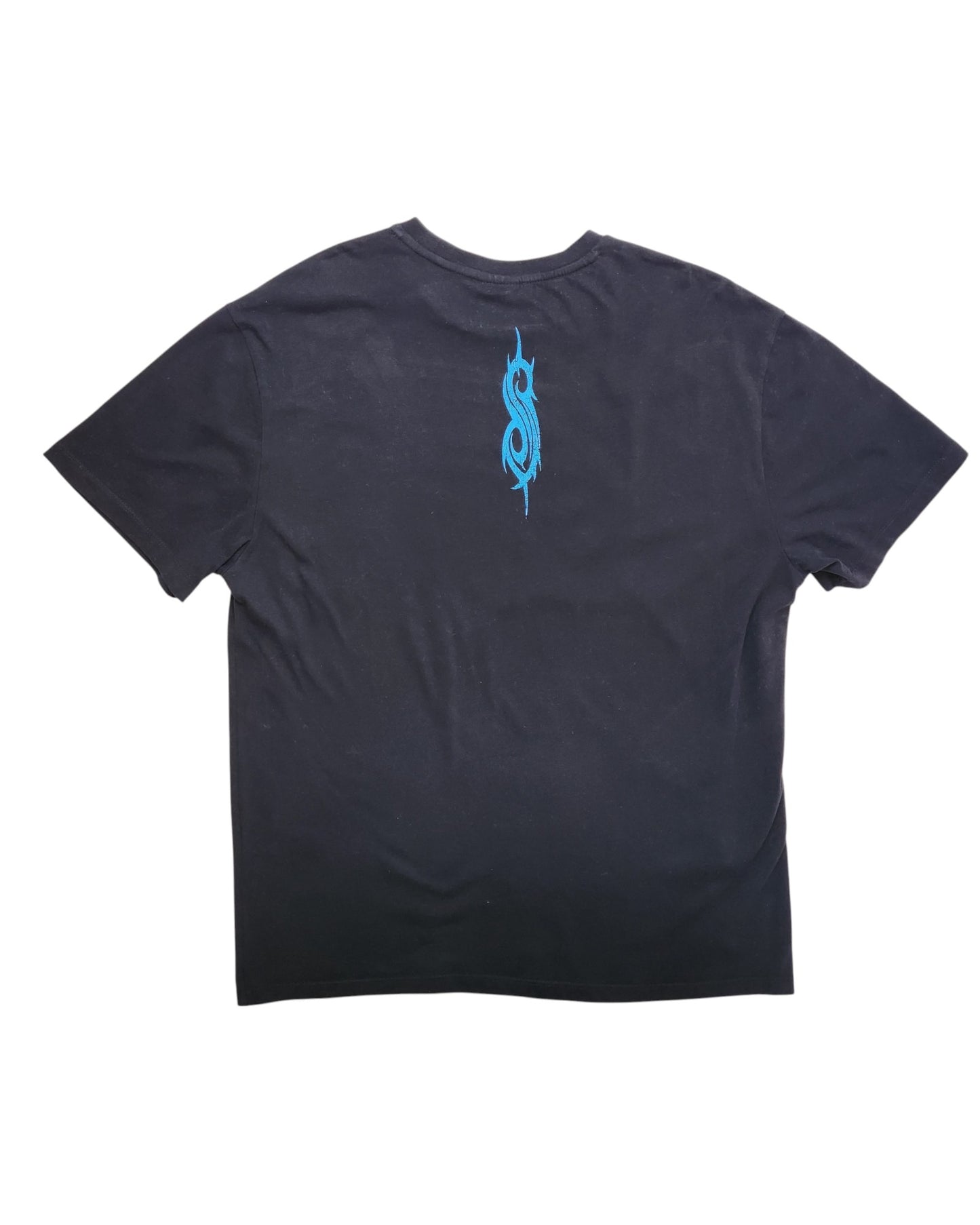 A preloved Primark Upcycled Breastfeeding & Pumping Black/Blue Slipknot Band t-shirt (M) laid flat, featuring a subtle blue abstract tribal logo near the upper back—perfect for fans of sustainable style.