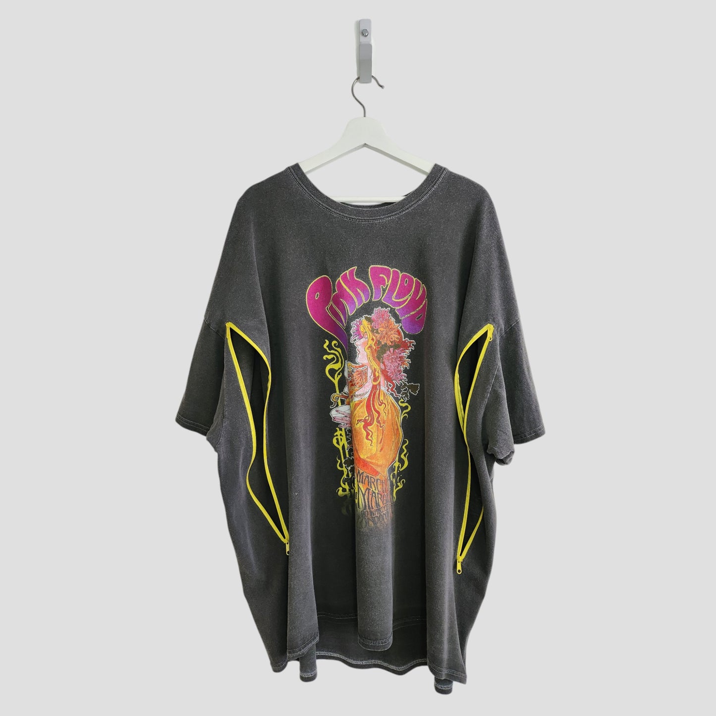 Upcycled Breastfeeding (Nursing) & Pumping Washed Out Grey/Pink Pink Floyd Band t-shirt UK24/26