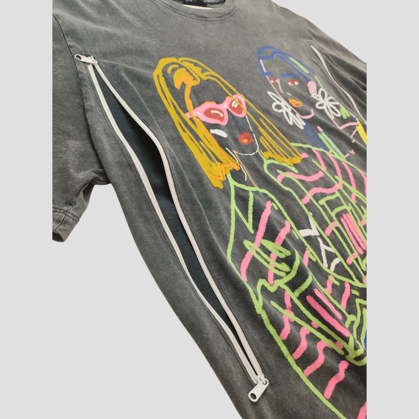 Upcycled Breastfeeding (Nursing) & Pumping Grey ZARA Girl Outlines t-shirt L