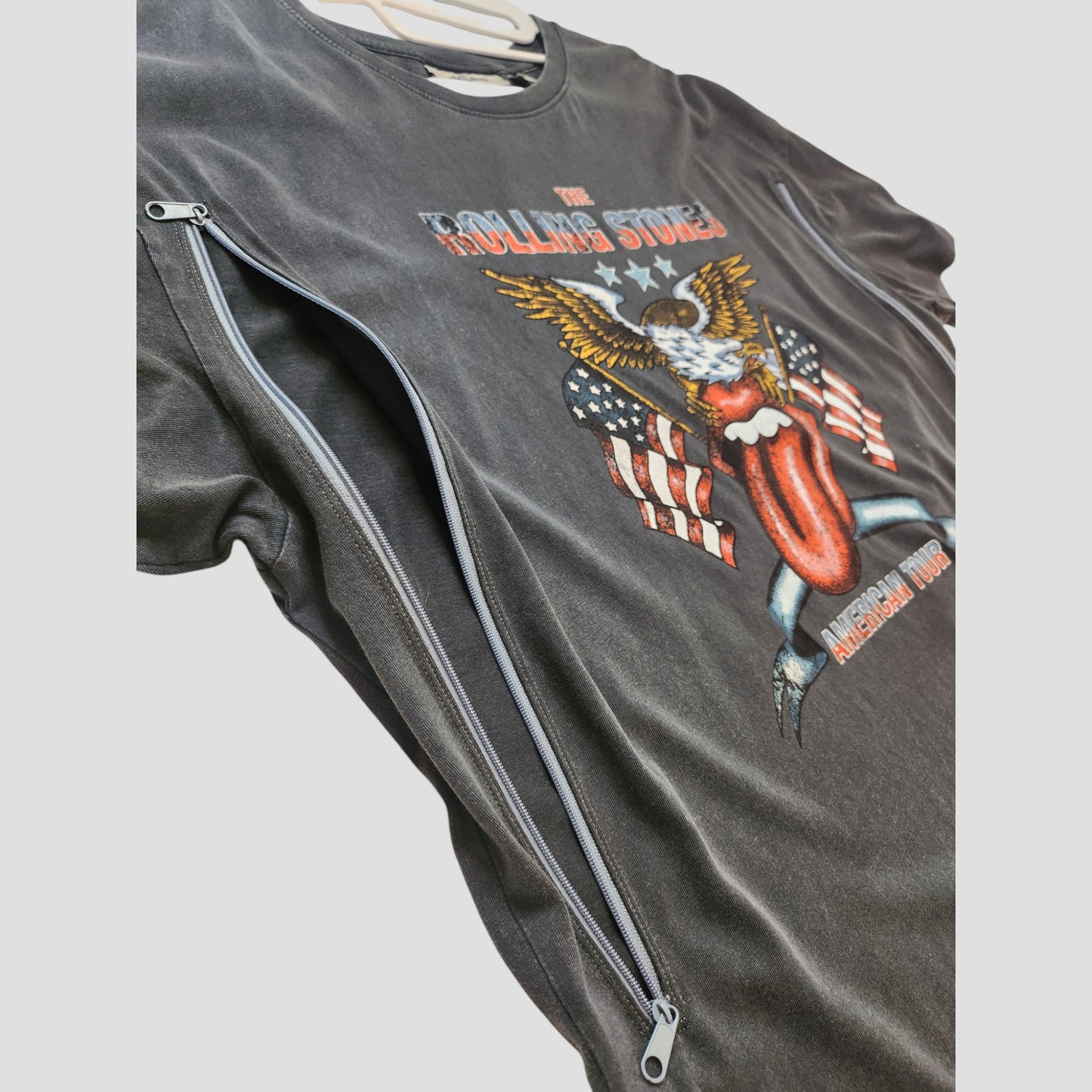 Upcycled Breastfeeding (Nursing) & Pumping The Rolling Stones Band US t-shirt L