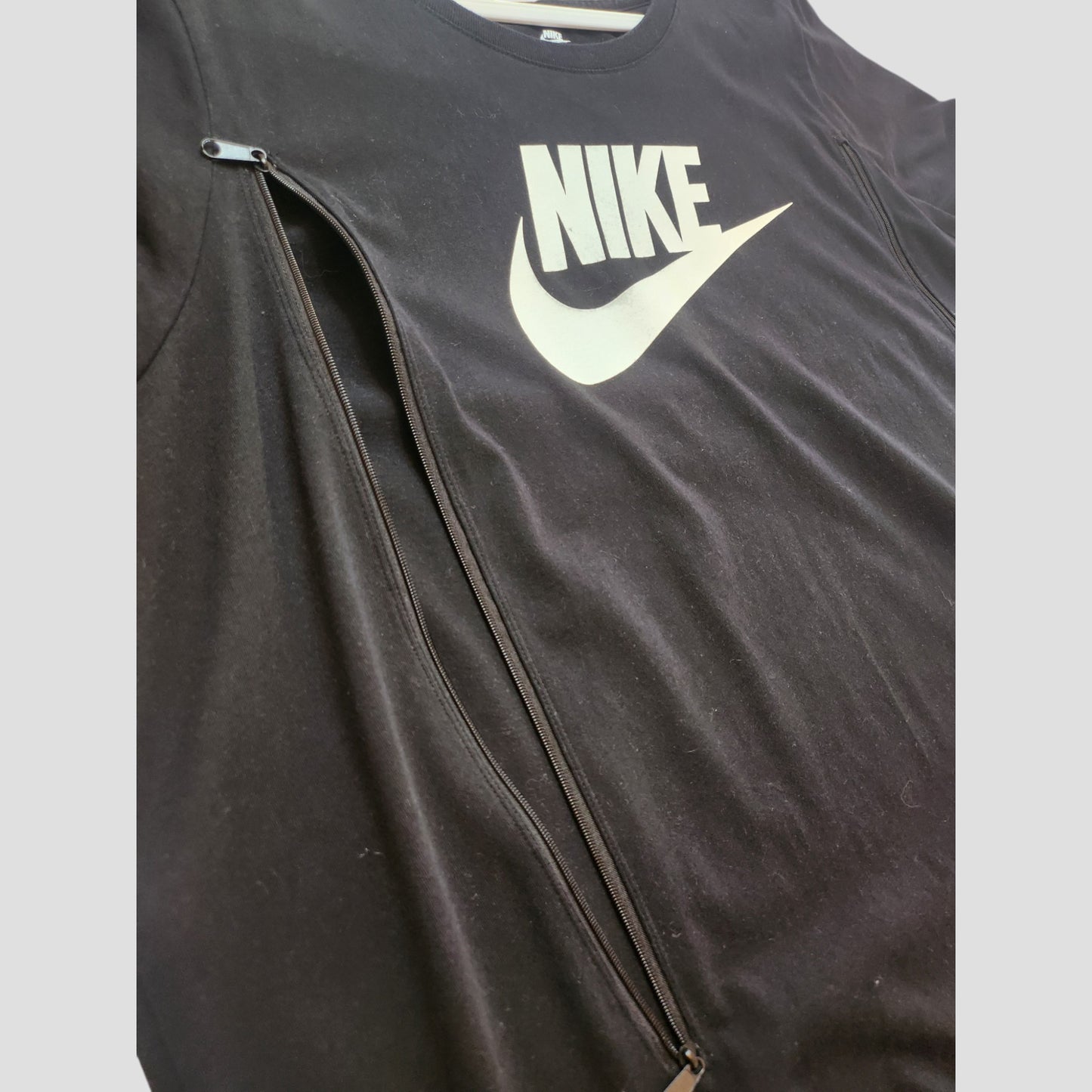 Upcycled Breastfeeding (Nursing) & Pumping Black/White NIKE t-shirt XXL