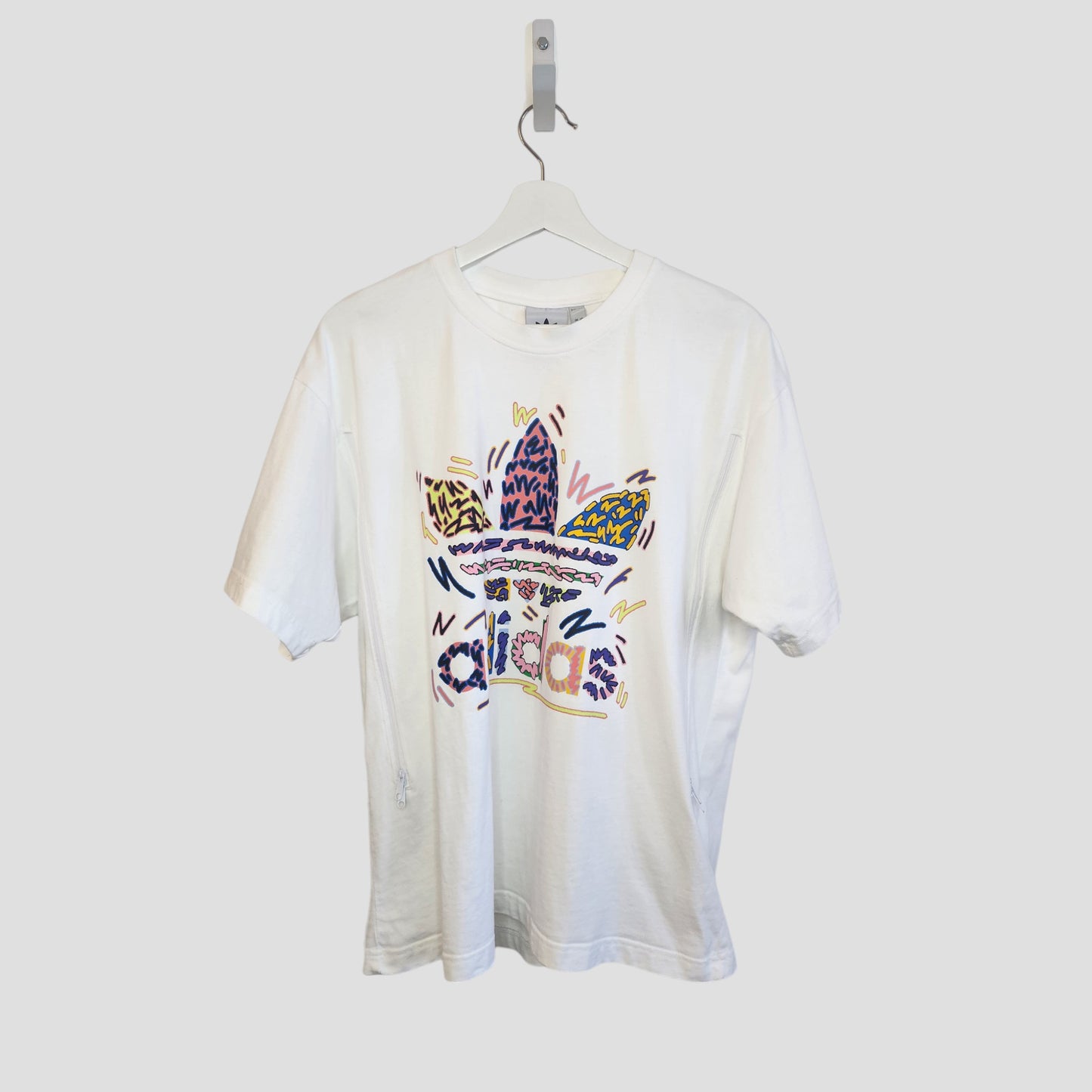 Upcycled Breastfeeding (Nursing) & Pumping White Colourful Adidas t-shirt M (100281)