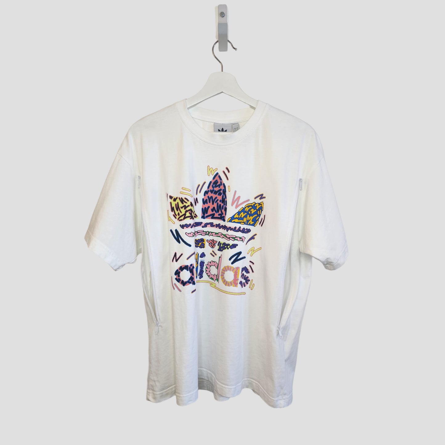 Upcycled Breastfeeding (Nursing) & Pumping White Colourful Adidas t-shirt M (100281)