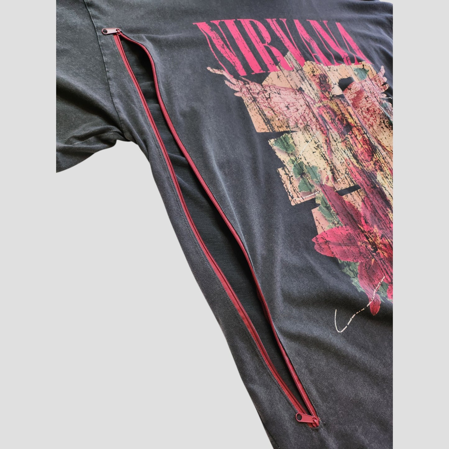 Upcycled Breastfeeding (Nursing) & Pumping Nirvana Floral t-shirt L (UK14/16) (100020)