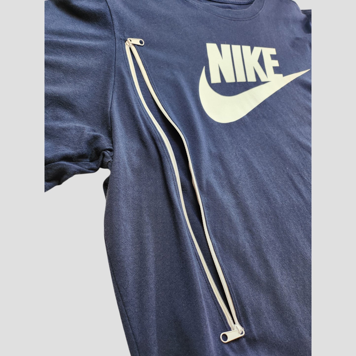 Upcycled Breastfeeding (Nursing) & Pumping Navy/White Nike Tick t-shirt XL (100287)