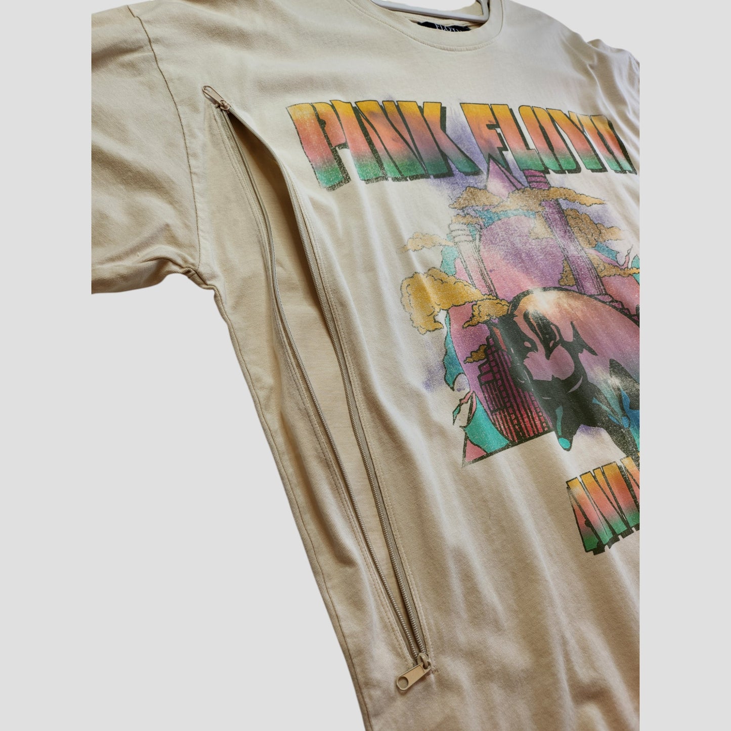 Upcycled Breastfeeding (Nursing) & Pumping Cream Pink Floyd t-shirt M (UK12/14) (100164)