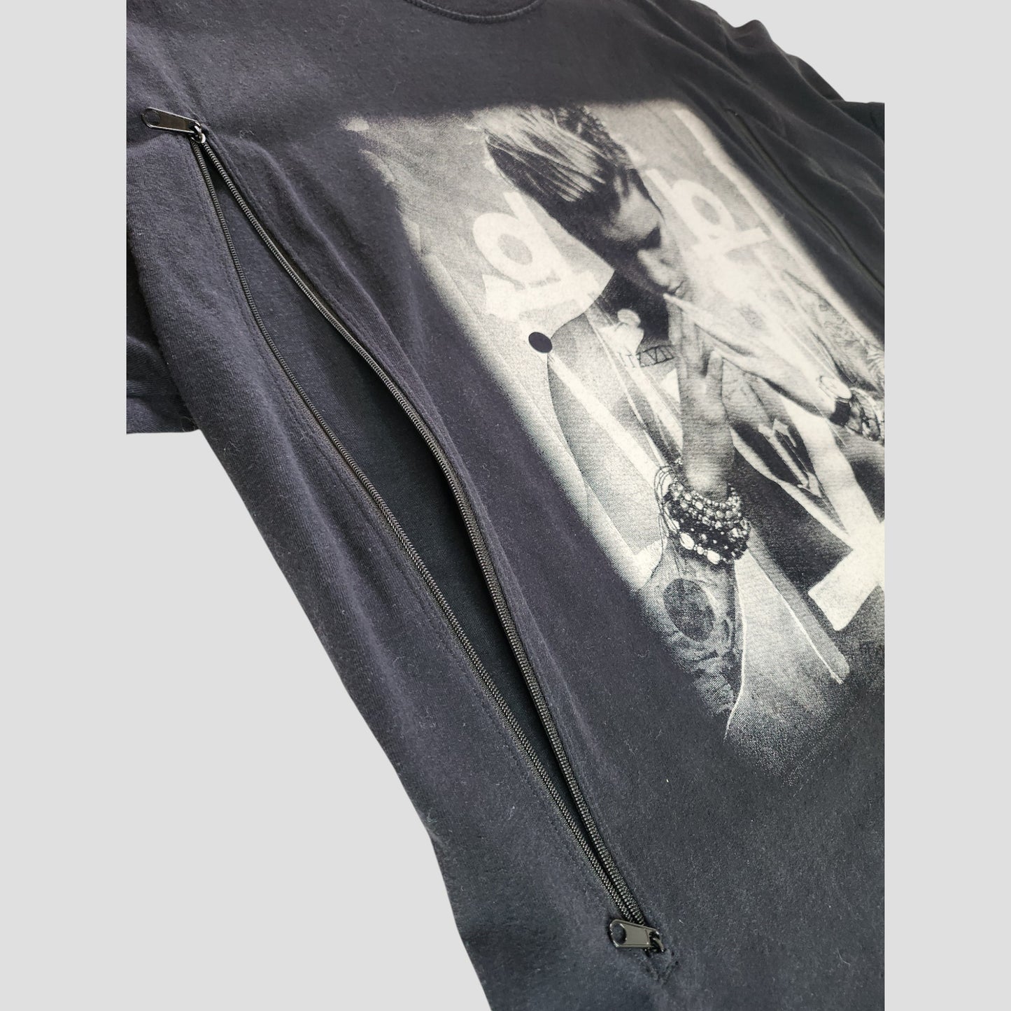 Upcycled Breastfeeding (Nursing) & Pumping Justin Bieber t-shirt UK16