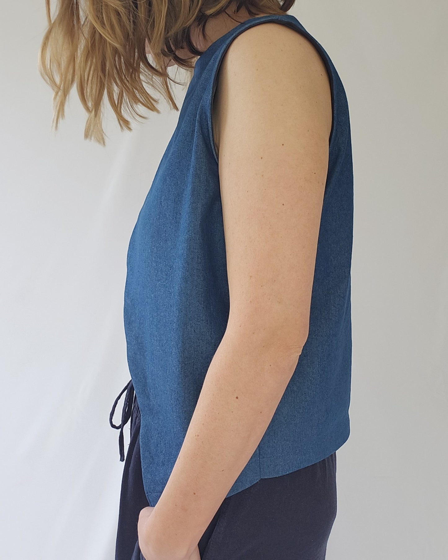 Cross-Over Top Sleeveless