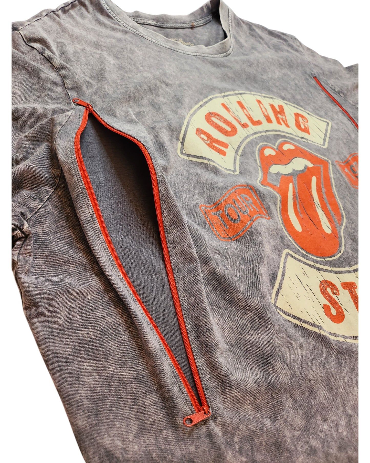 The touched out mama Upcycled Breastfeeding & Pumping Grey/Red The Rolling Stones t-shirt (4XL) is crafted from preloved clothing, featuring a vintage-style logo with a large tongue and lips graphic, accented by red zippers running from shoulders to sleeves.