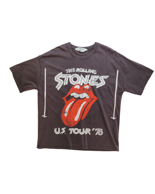 The Primark Upcycled Breastfeeding & Pumping Grey/White The Rolling Stones T-shirt (M) features a vintage logo and offers eco-friendly fashion for nursing moms who love the iconic band.