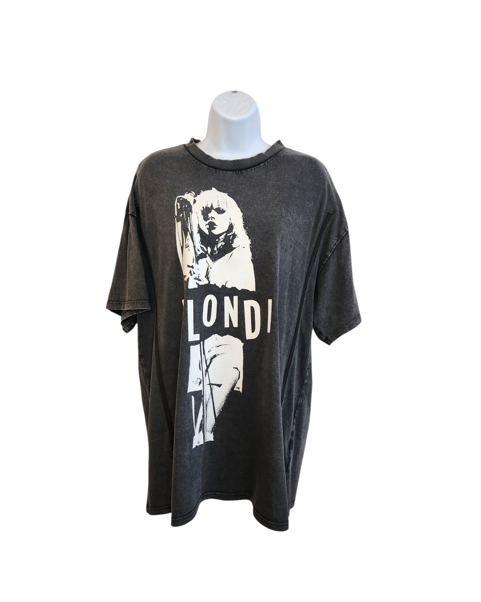 An upcycled H&M Breastfeeding & Pumping Grey Blondie oversized t-shirt (XS), made from preloved clothing, is displayed on a white mannequin torso.