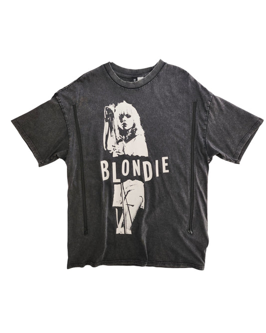 An upcycled grey H&M Blondie oversized t-shirt (XS), designed for breastfeeding and pumping, features a vintage-style Debbie Harry graphic and bold BLONDIE lettering across the front.