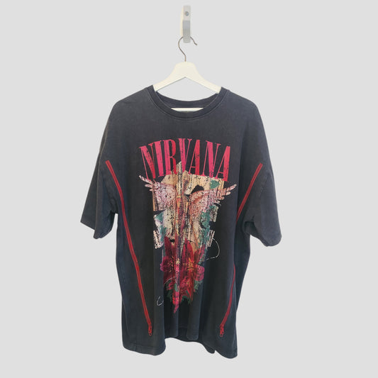 Upcycled Breastfeeding (Nursing) & Pumping Floral Nirvana Band t-shirt L (UK14/16) (100274)