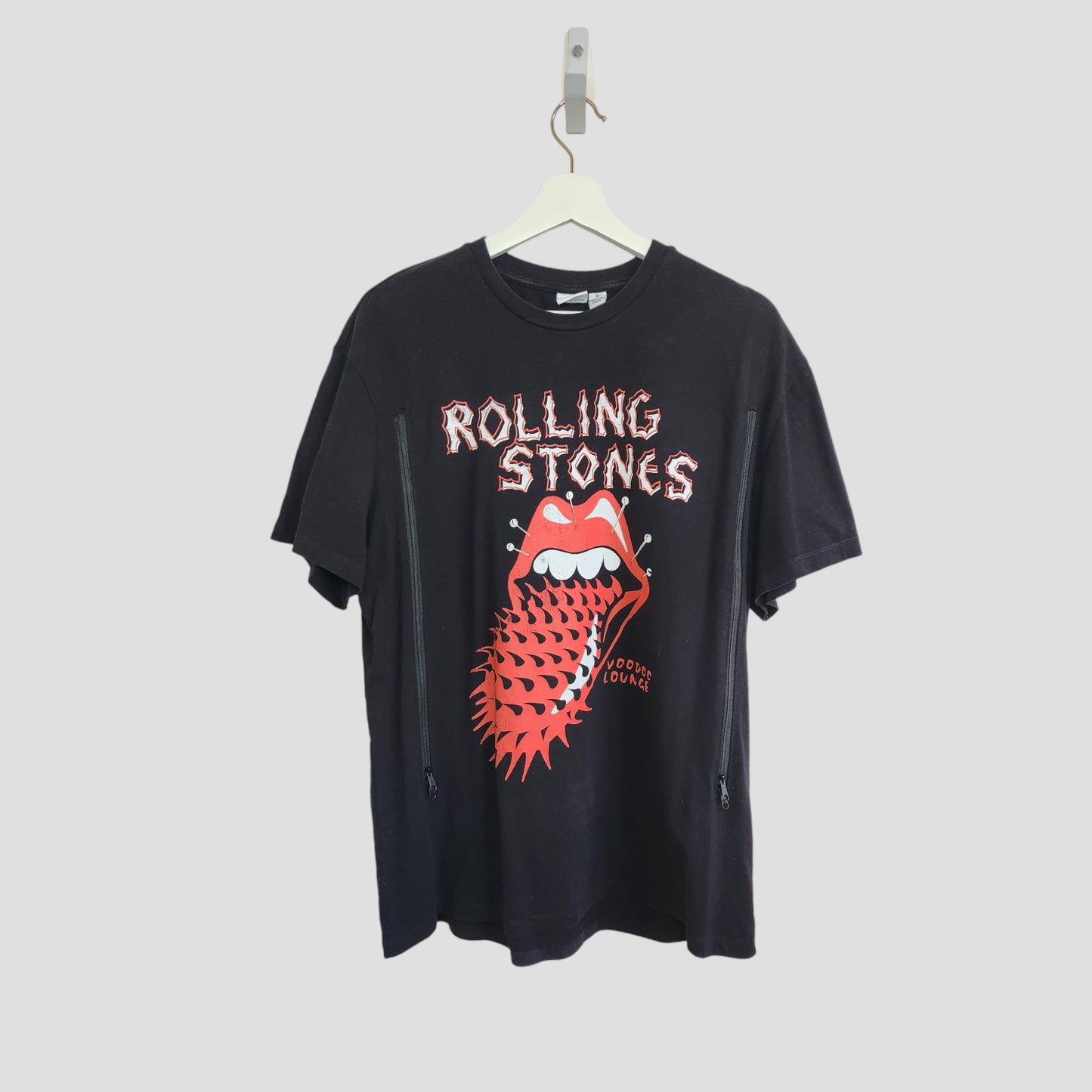 Upcycled Breastfeeding (Nursing) & Pumping Black Voodoo The Rolling Stones Band t-shirt M