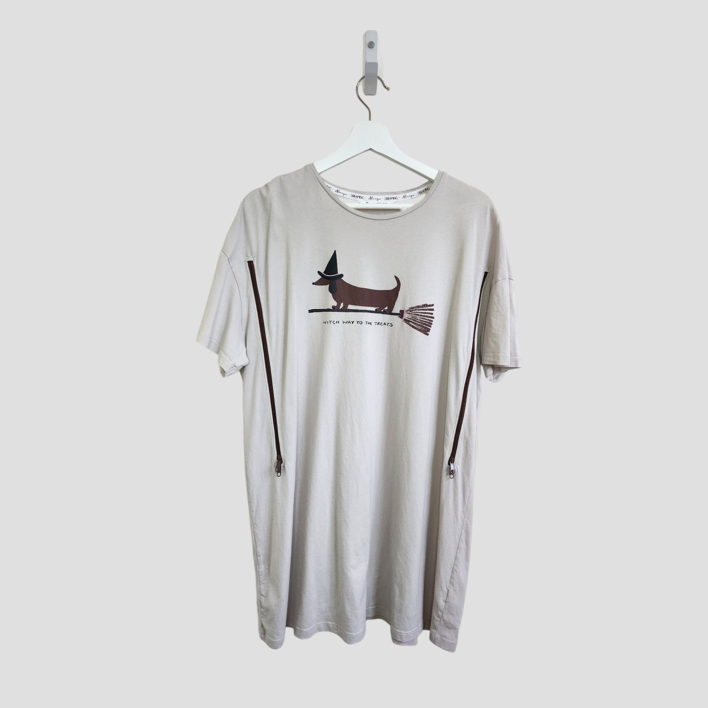 Upcycled Breastfeeding (Nursing) & Pumping Witch Dog t-shirt Nightdress L