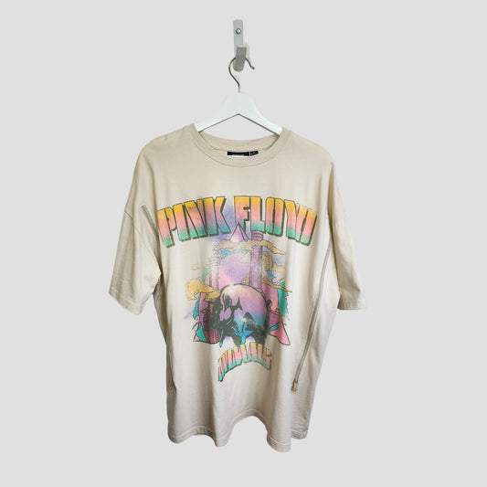 Primark Upcycled Breastfeeding & Pumping Cream Pink Floyd Band t-shirt (M, UK12/14)—features colorful front graphics and bold band name, crafted from nursing clothing for a unique, eco-friendly style.