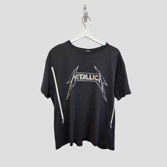 Upcycled Breastfeeding (Nursing) & Pumping Grey Metallica Band t-shirt L (100390)