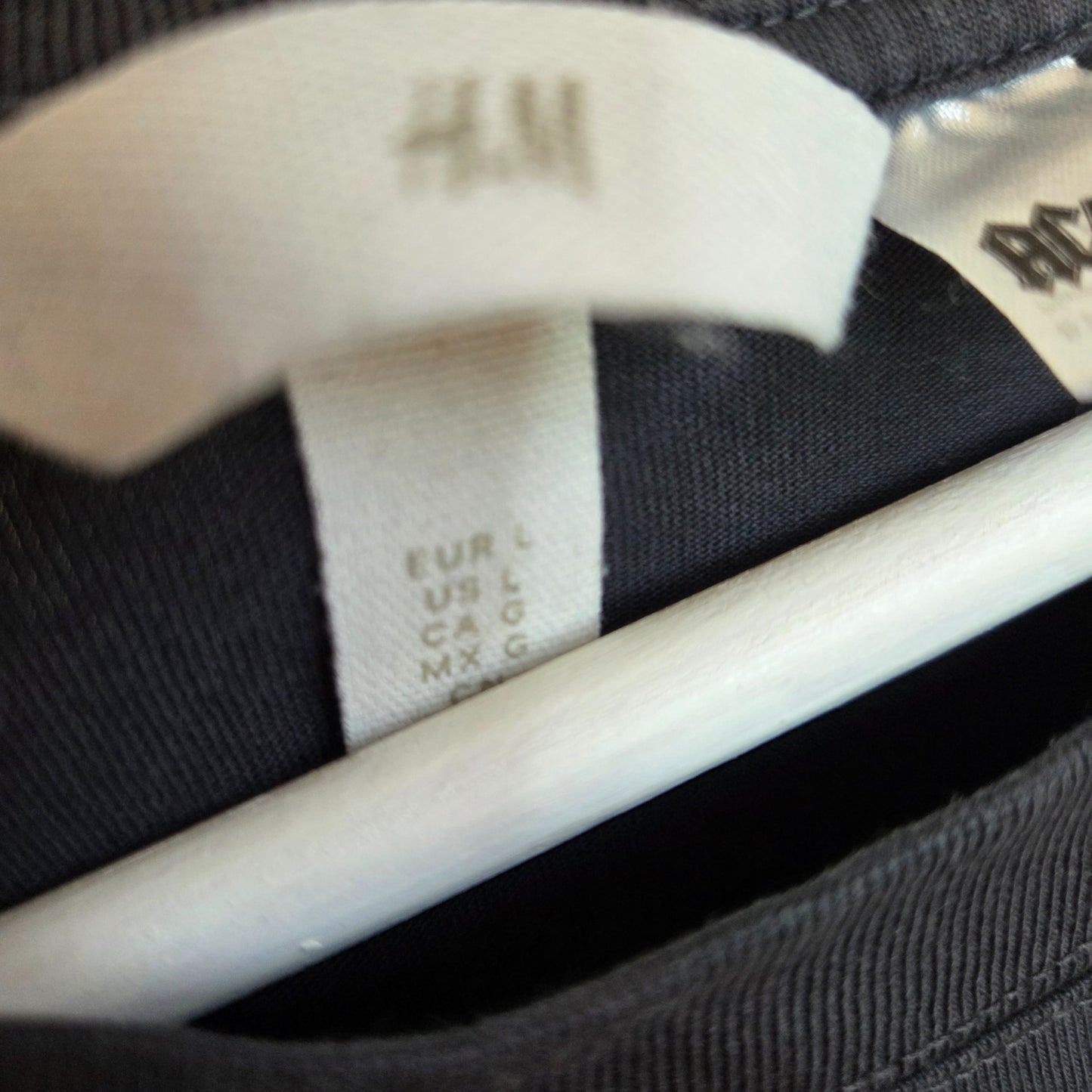 Upcycled Breastfeeding (Nursing) & Pumping Grey AC/DC World Tour Band t-shirt L (100398)