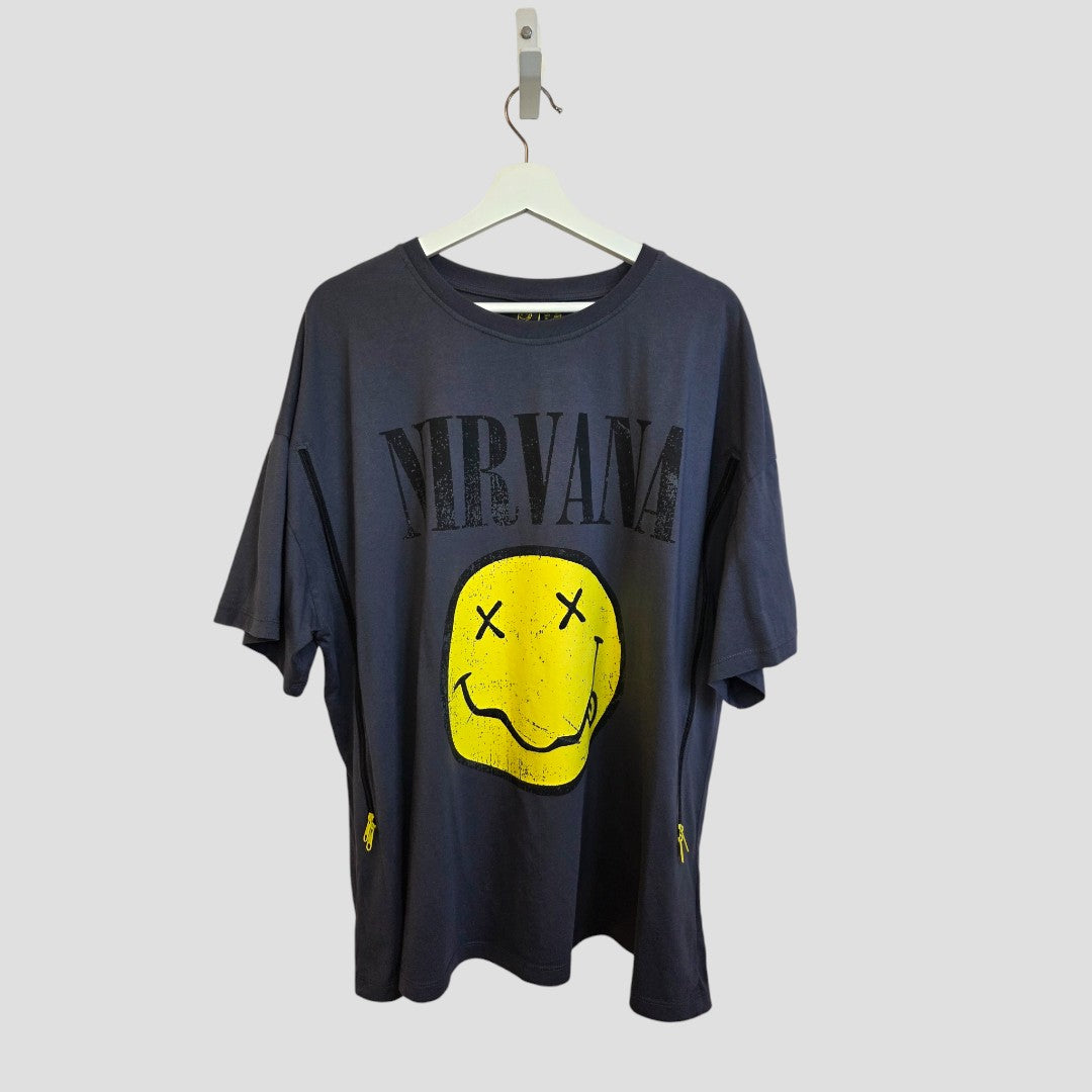 The Primark Upcycled Breastfeeding & Pumping Grey Yellow Smile Nirvana Band t-shirt (L, UK14/16) adds a sustainable and cheerful touch to your wardrobe with its smiley face design, made from upcycled materials.