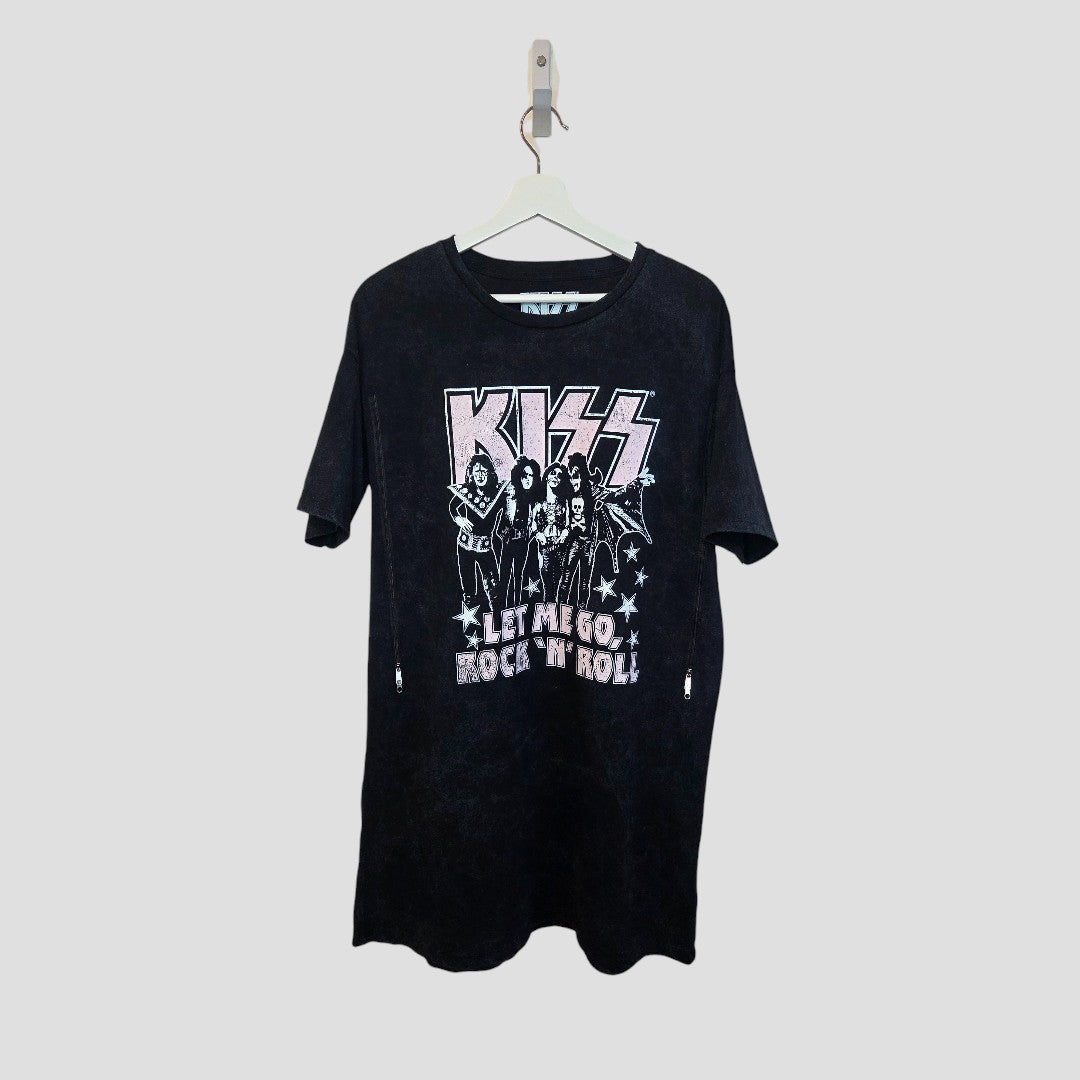 The upcycled KISS Band nursing & pumping t-shirt dress (UK12) is a black vintage-style piece featuring cartoon band members—a fun, eco-friendly addition to any casual or breastfeeding wardrobe.