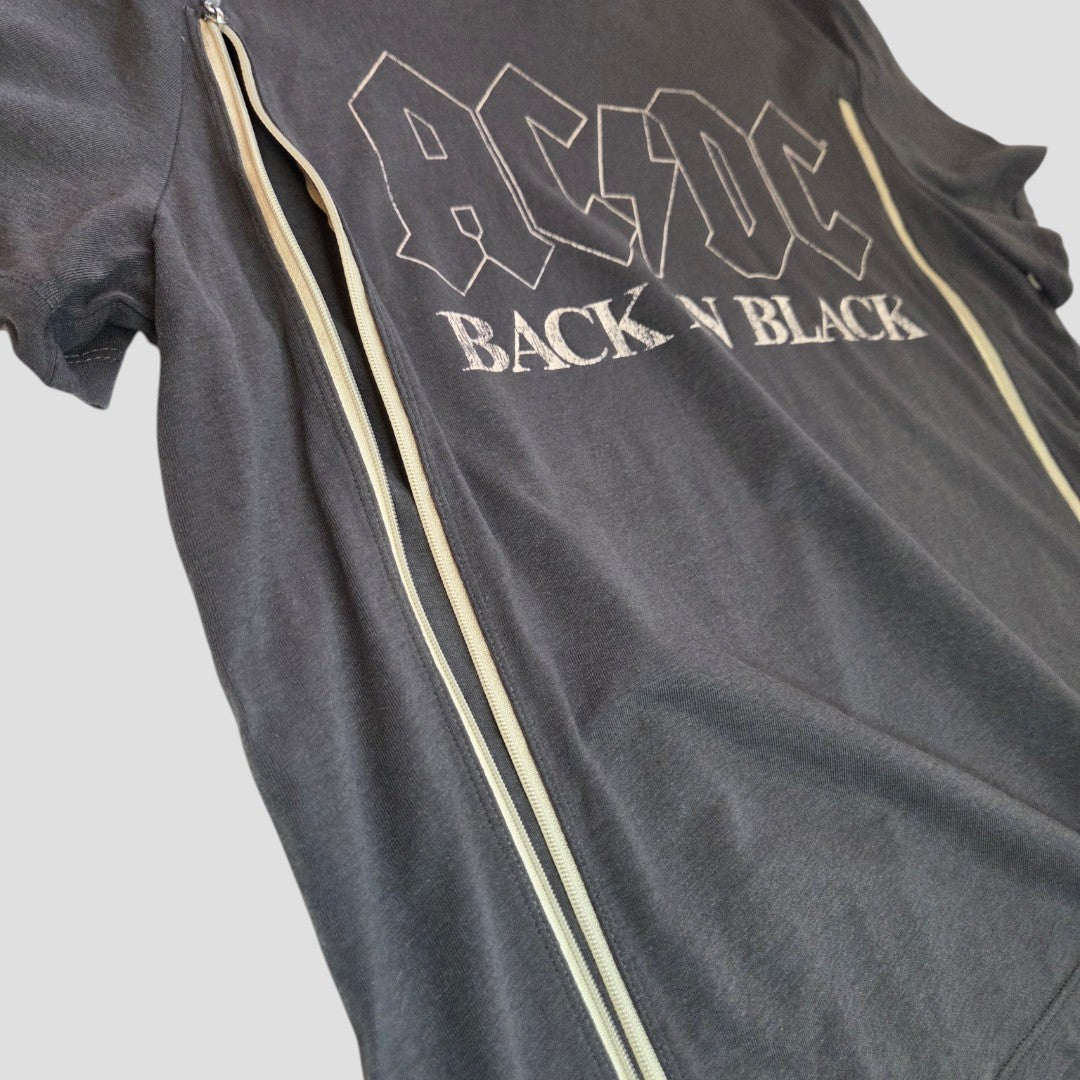 The H&M Upcycled Breastfeeding AC/DC Back in Black Band t-shirt (M) features dual vertical front zippers for easy nursing and pumping, offering practicality and style for breastfeeding moms.