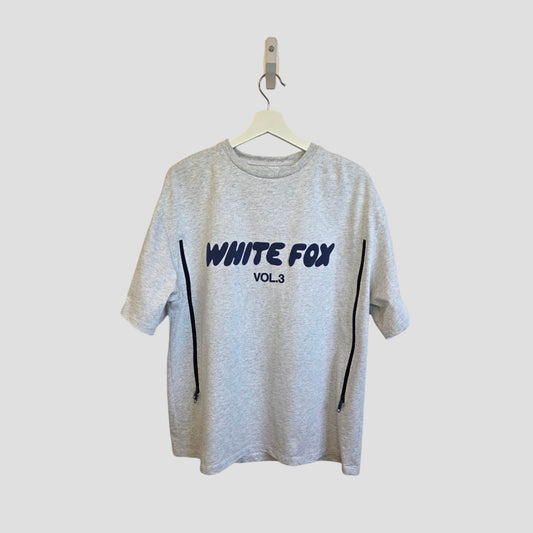 Upcycled Breastfeeding (Nursing) & Pumping Grey/Blue White Fox t-shirt L (100496)