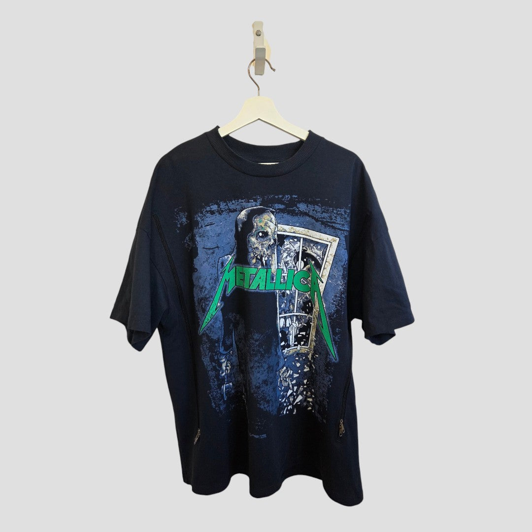 An upcycled navy/green Metallica band t-shirt (XL) by H&M, designed for breastfeeding and pumping—an eco-friendly option for metal fans.