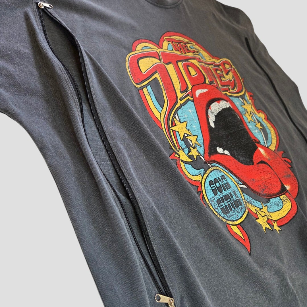 This upcycled Primark Rolling Stones grey long-sleeve band t-shirt (XL, UK18/20) is perfect for stylish breastfeeding or pumping, featuring vibrant Some Girls graphics with a signature mouth and tongue design.