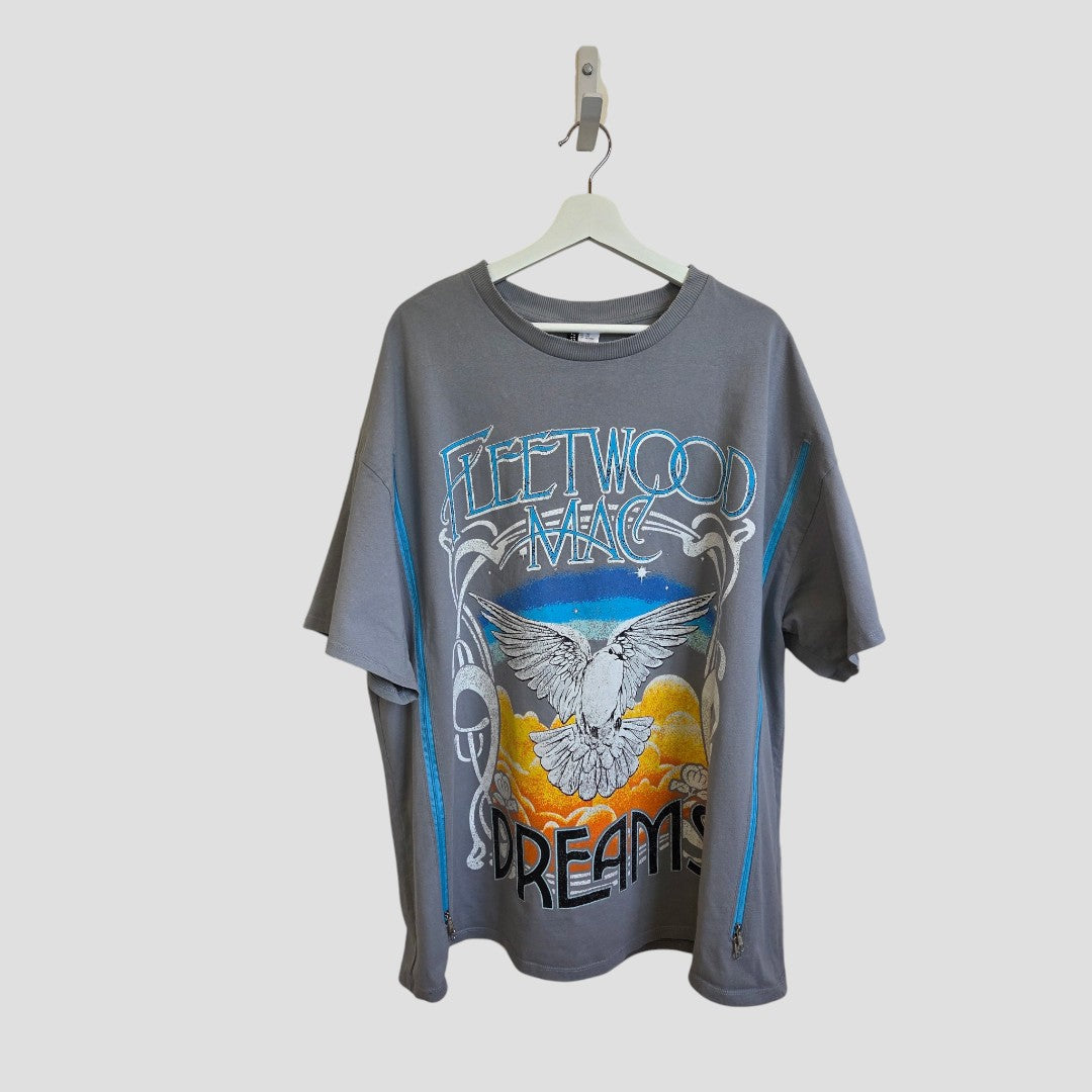 Upcycled Breastfeeding (Nursing) & Pumping Grey Fleetwood Mac Dreams Band t-shirt XXL (100540)